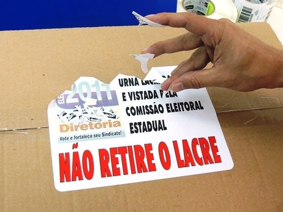 etiquetas-lacre-de-seguranca-001.jpg